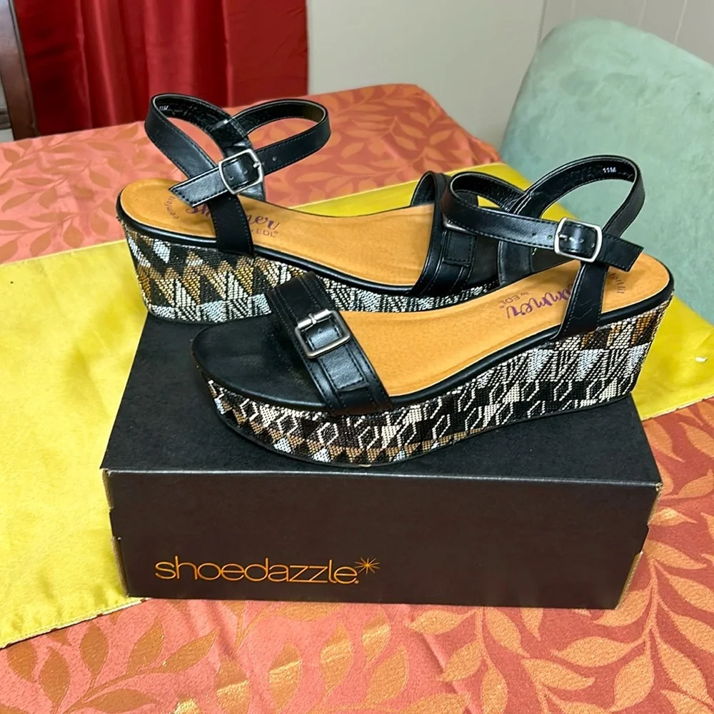 Womens Wedge Sandal - Picture 1 of 3